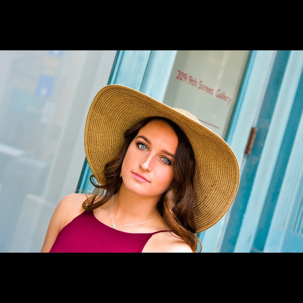 Meet your Posher, Alex